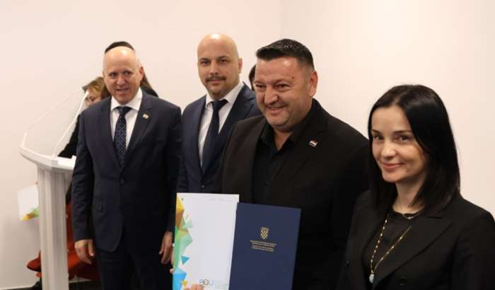 Slika novosti